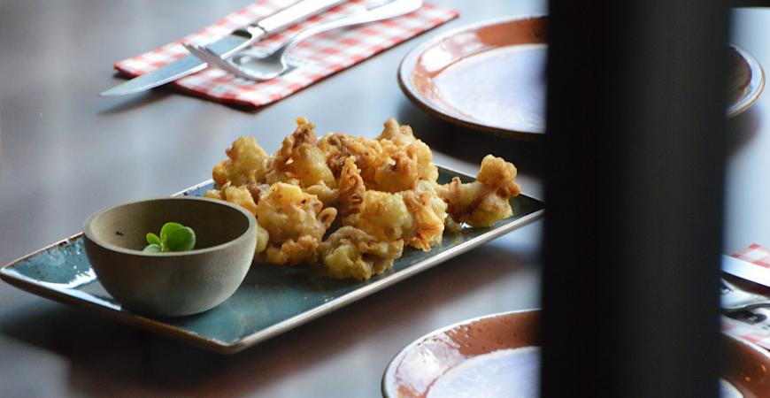 Bom Food and drinks Food Bom Food and drinks Food